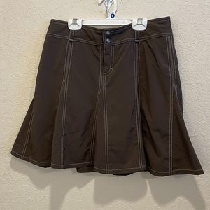 Athleta athletic skort 6P.  Gored seams give it a cute flared look